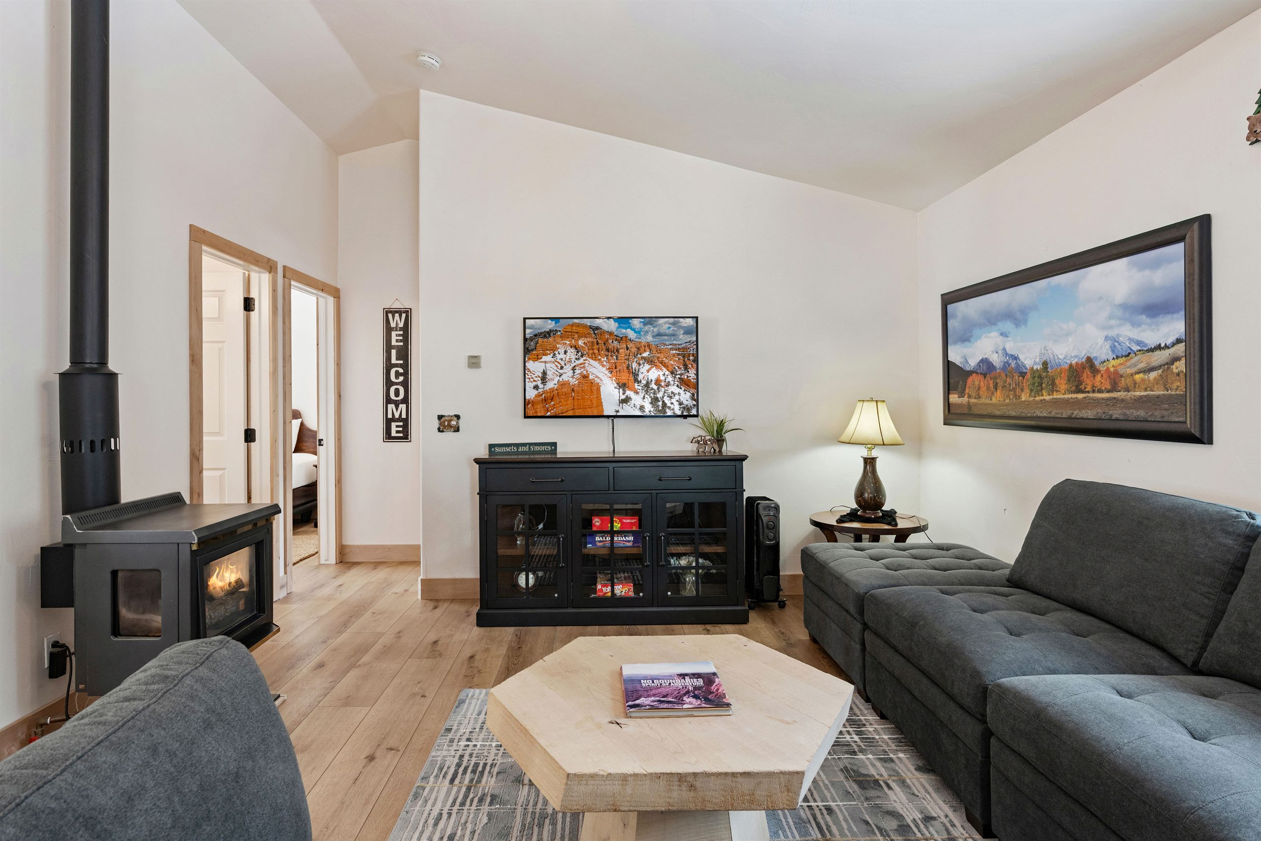 Bear Cabin at Duck Creek Village Inn