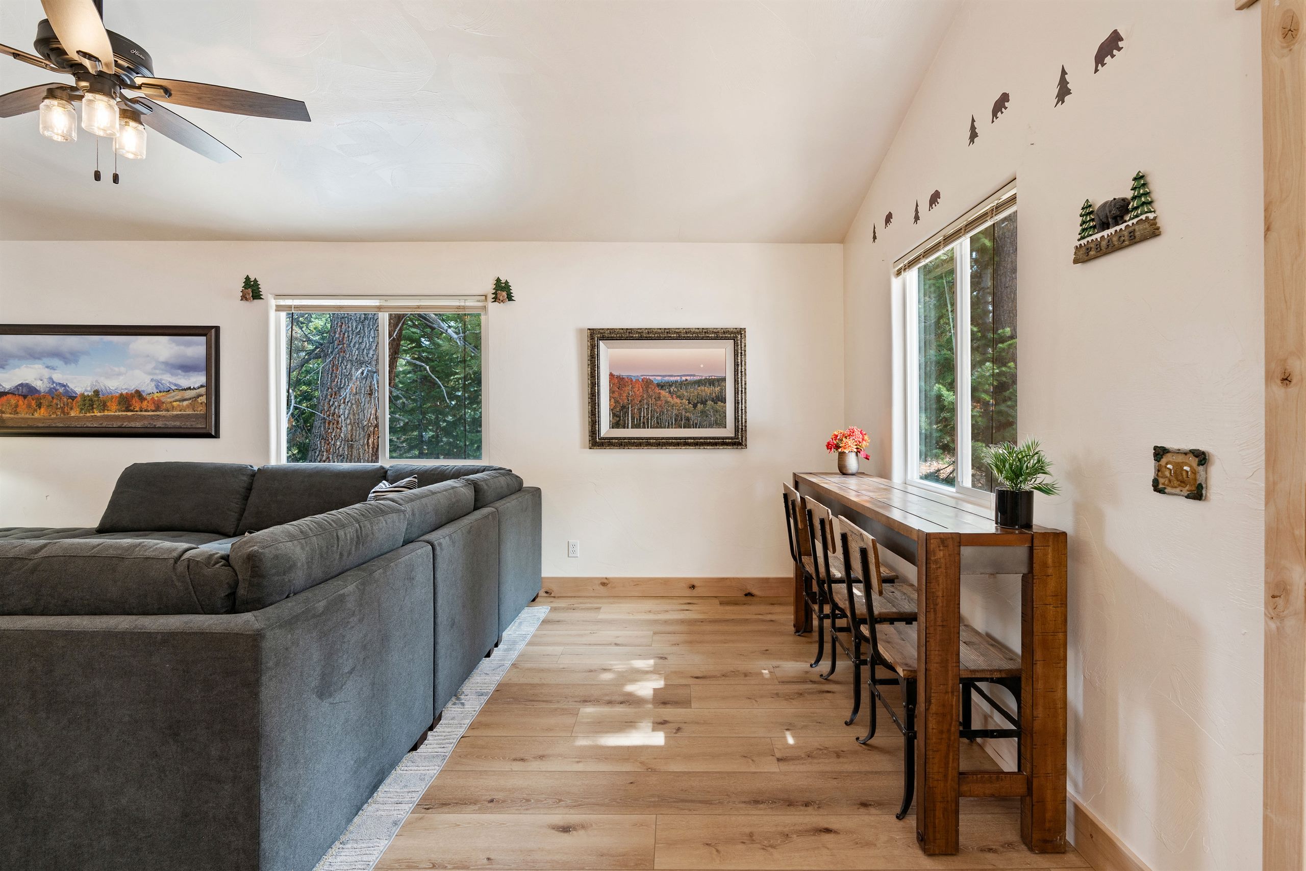 Bear Cabin at Duck Creek Village Inn