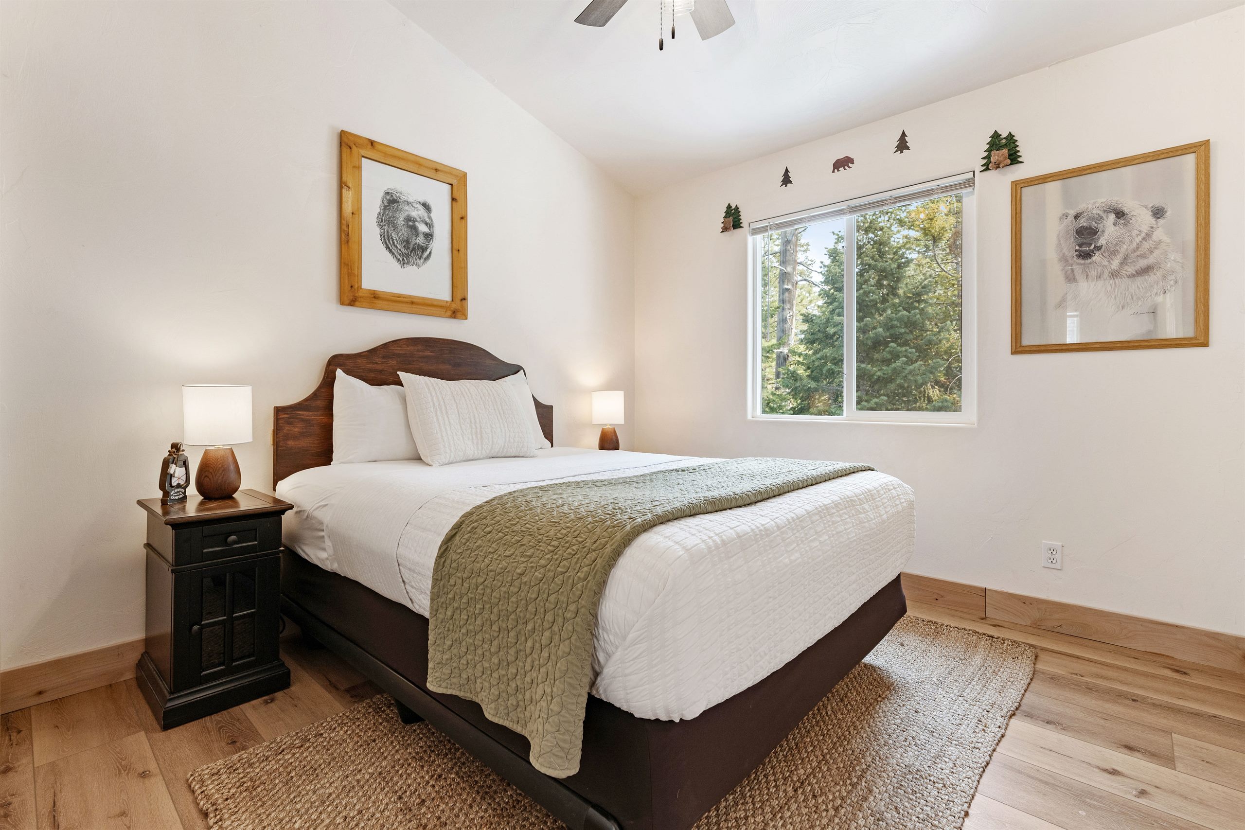 Bear Cabin at Duck Creek Village Inn