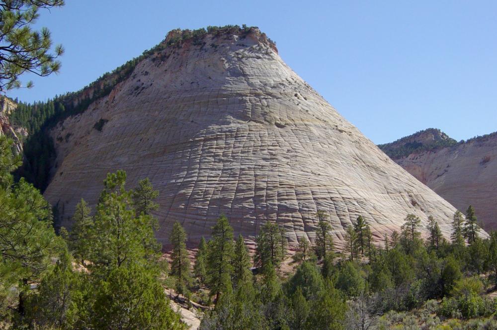 Sandstone cliffs along the Zion–Mt Carmel Highway near the east entrance