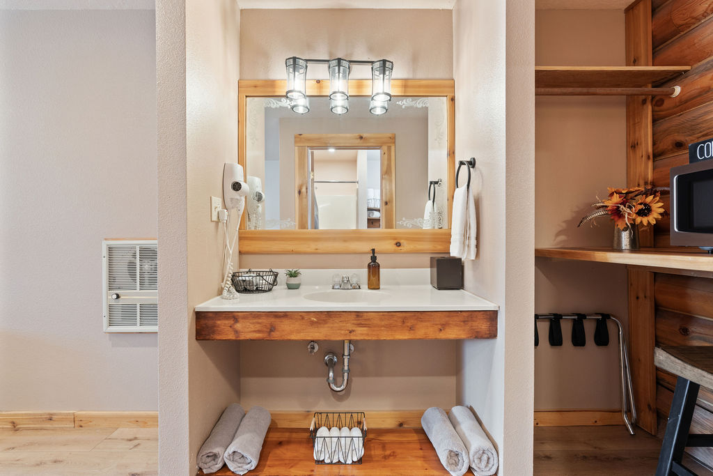 Red Rock Escape — photo 11