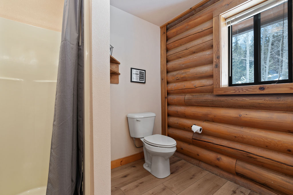 Duck Creek Retreat — photo 11