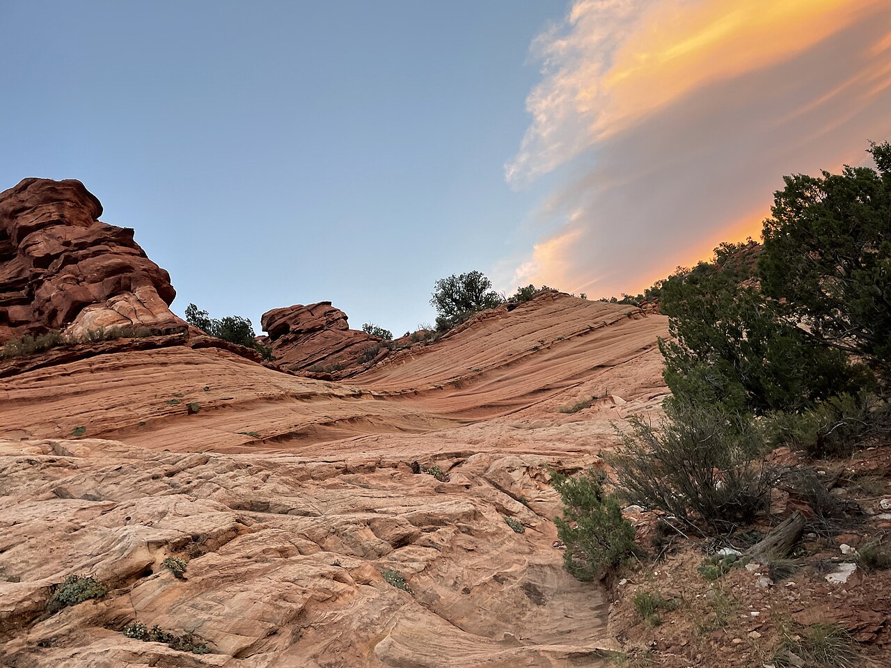 Red sandstone arches at the Kanab Sand Caves along Highway 89