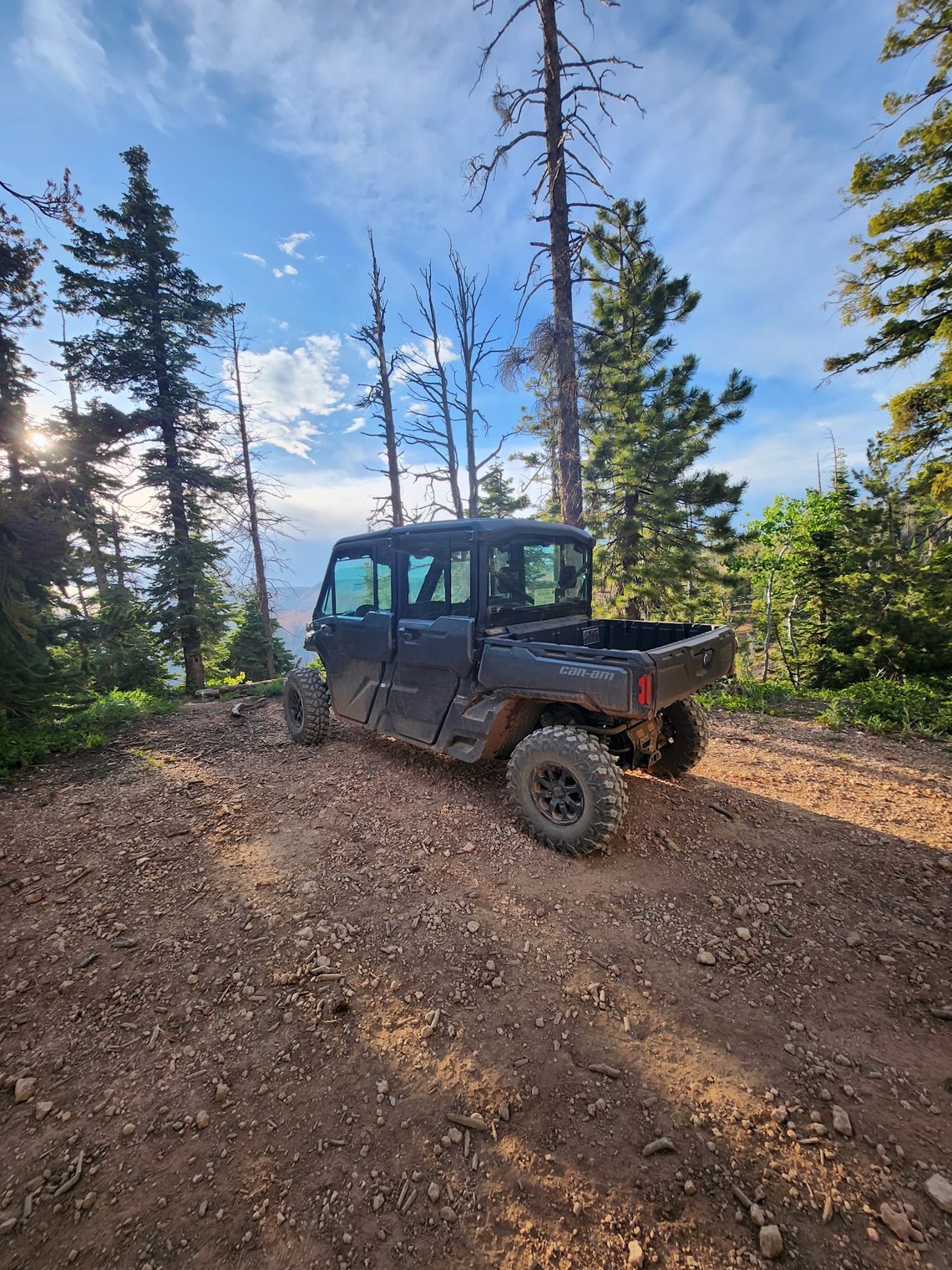 On the drive to Strawberry Point. Lots of turn-offs and lookout points to explore.