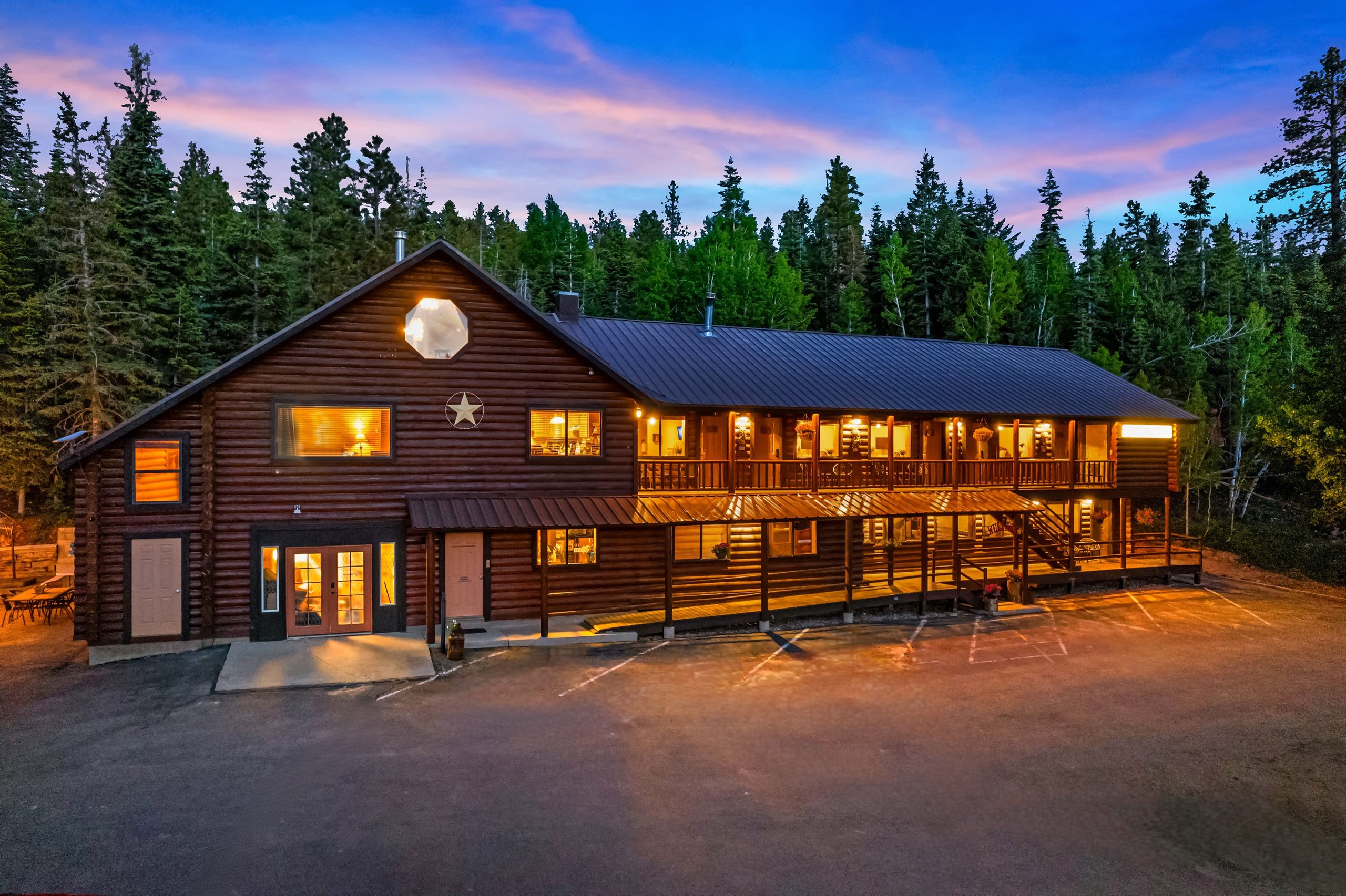 A smooth city-to-mountains arrival plan for Duck Creek guests