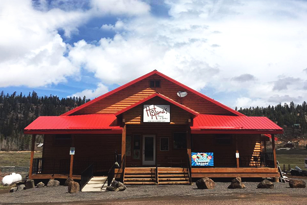 Hot Mama's Pizza & Brew in Duck Creek Village, Utah