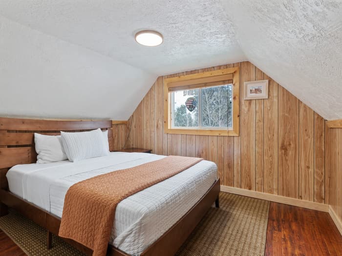 Schlafbereich im Loft von Forest Haven