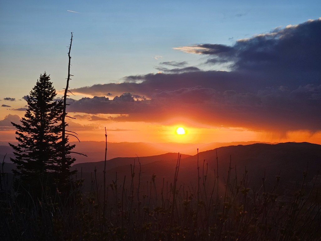 Cedar Breaks 日落与红岩剧场